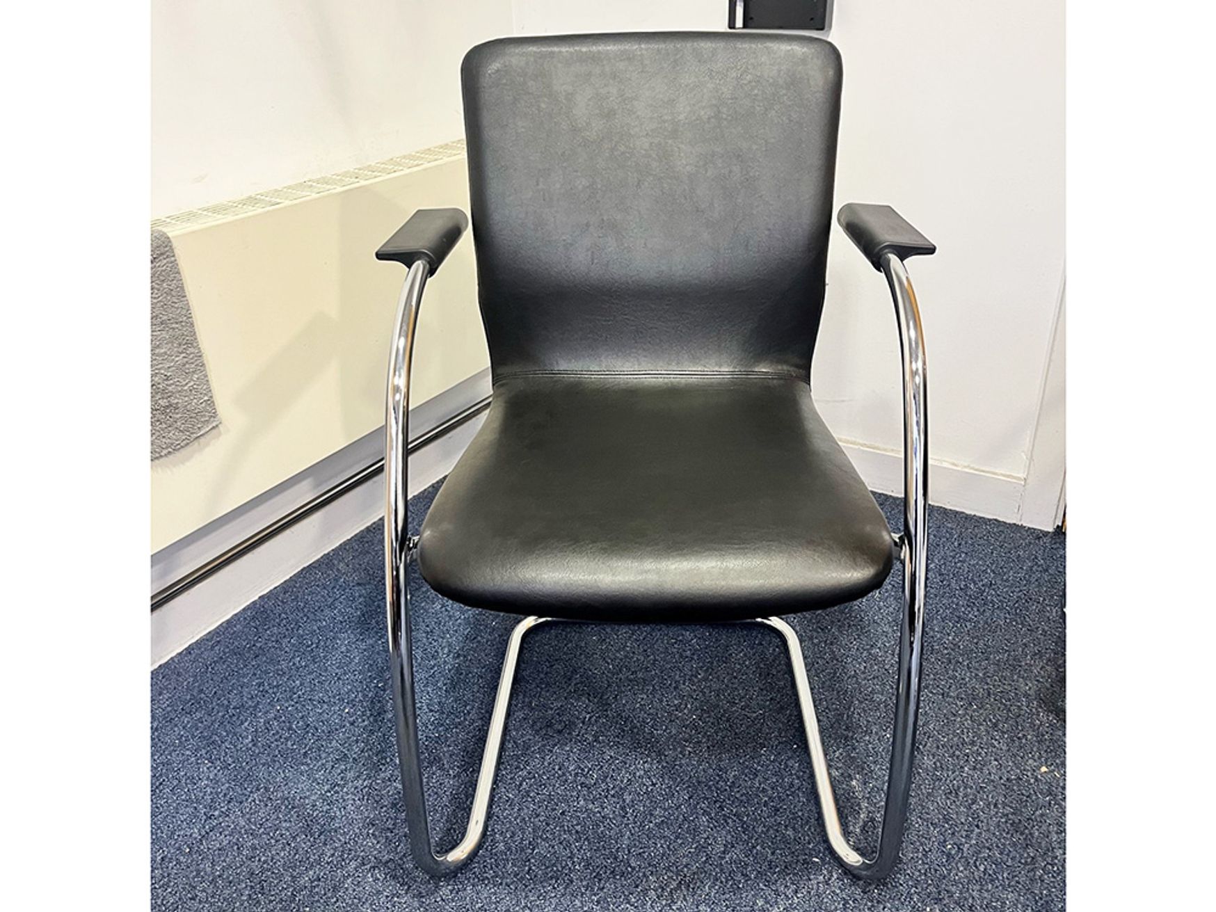 Used Orangebox 'Go' Cantilever Meeting Chairs in Black Leather