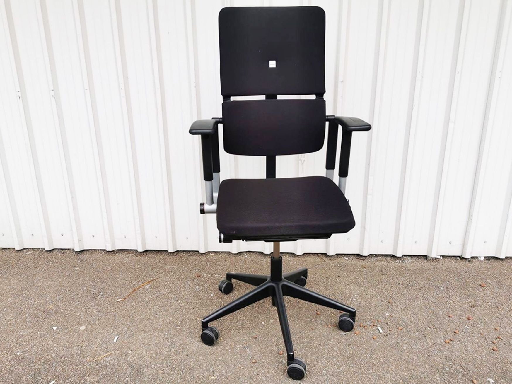 Used Steelcase Please operator Chairs in Black