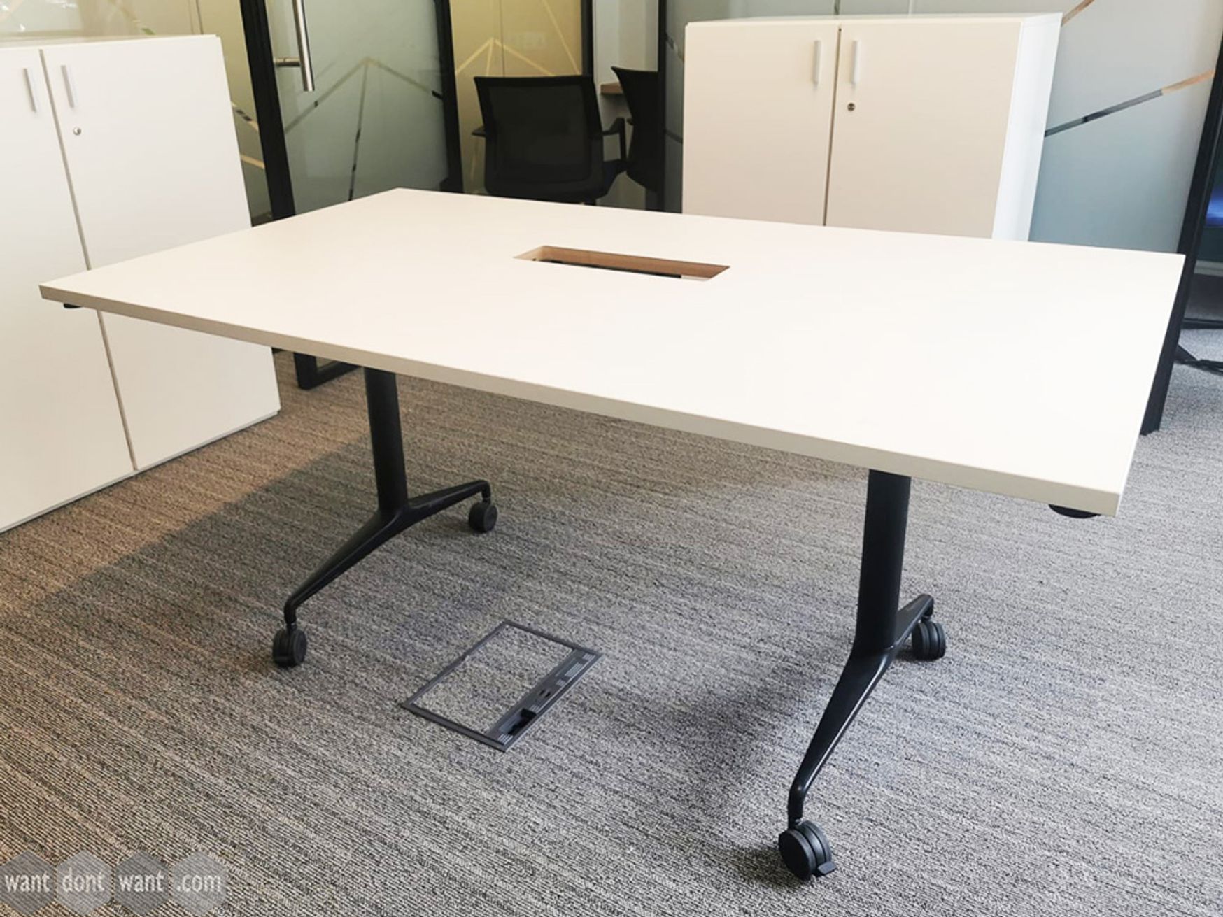 Used 1600mm Boardroom Meeting Table