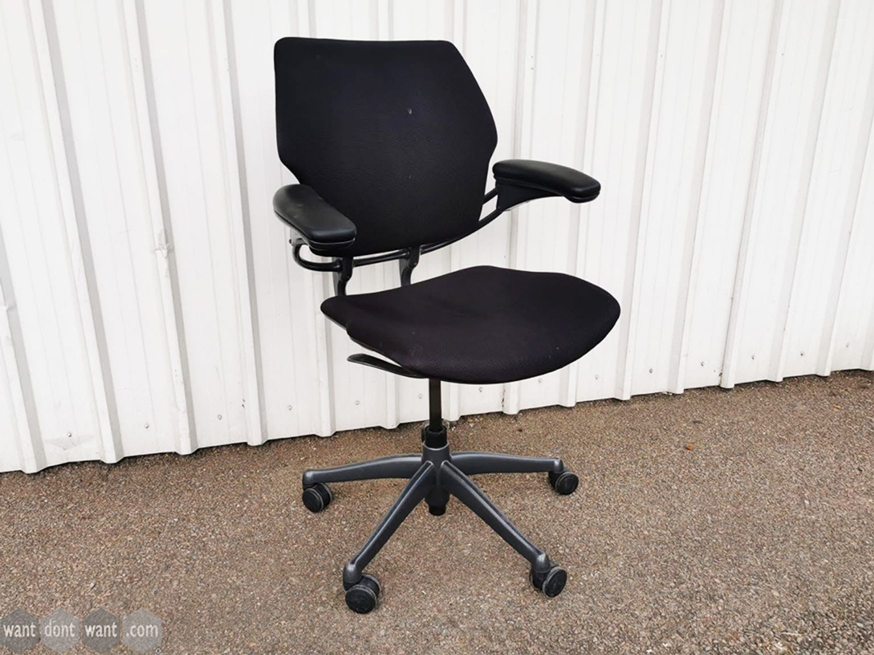 Used Humanscale Freedom Operator Chair