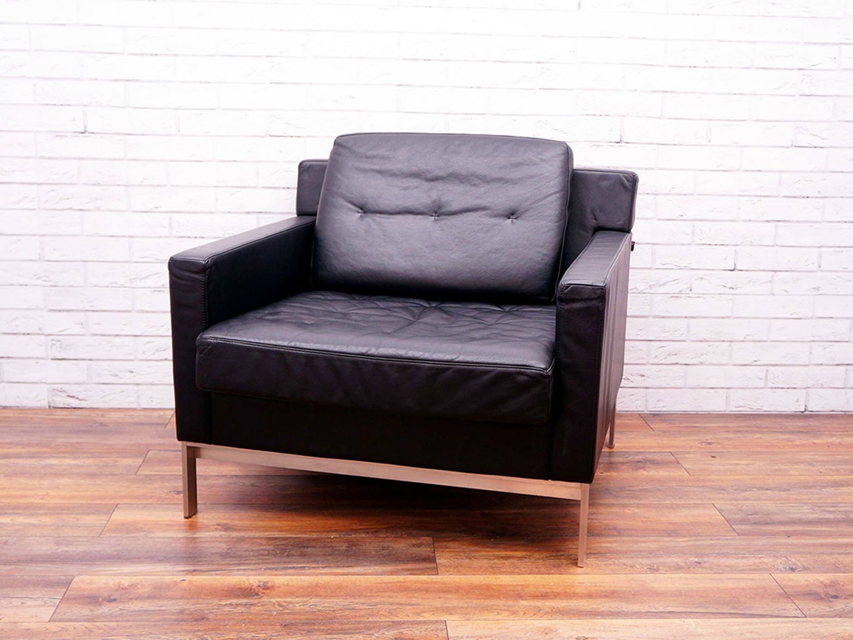 Want Dont : Second Hand Office Furniture - Used Office Furniture |  Chairs | Sofas/Armchairs/ Lounge | Coalesse Millbrae Armchair in Black