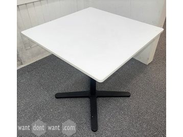 Used 750mm Vitra superfold white table