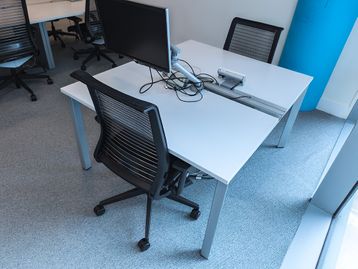 Used 1200mm Steelcase White Bench Desks with Sliding Tops