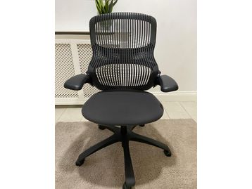 Used Knoll Generation Operator Chairs