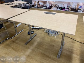 Used 1200mm Howe flip top table with lift-up access lid 