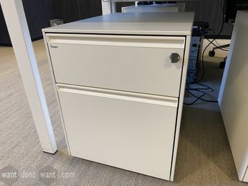 Used white Bene pedestals with 1 x personal drawer and 1 x filing drawer.