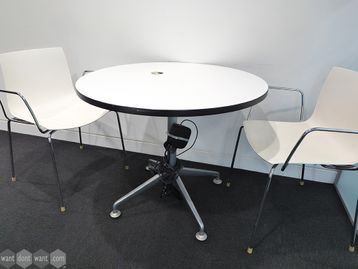 Used 700mm Orangebox white circular table