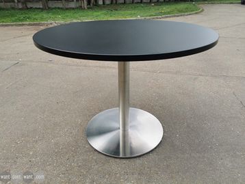 Used 1000mm Circular Tables 