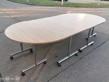 Used 1400mm Sven Flip Top Tables