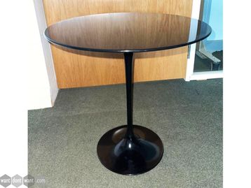 Used Knoll Saarinen Tulip Side Table in Black Gloss