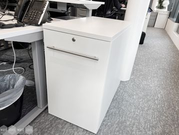 Used deep side-access white locking pedestals