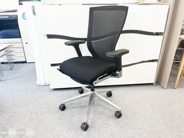 Used 'Sidiz' T50 Task chair with mesh back and black upholstered seat.
